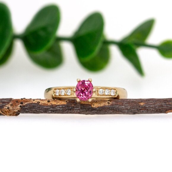 Madagascar Pink Spinel Ring in 14K Solid Gold with Natural Diamond Accents - Picture 4 of 8